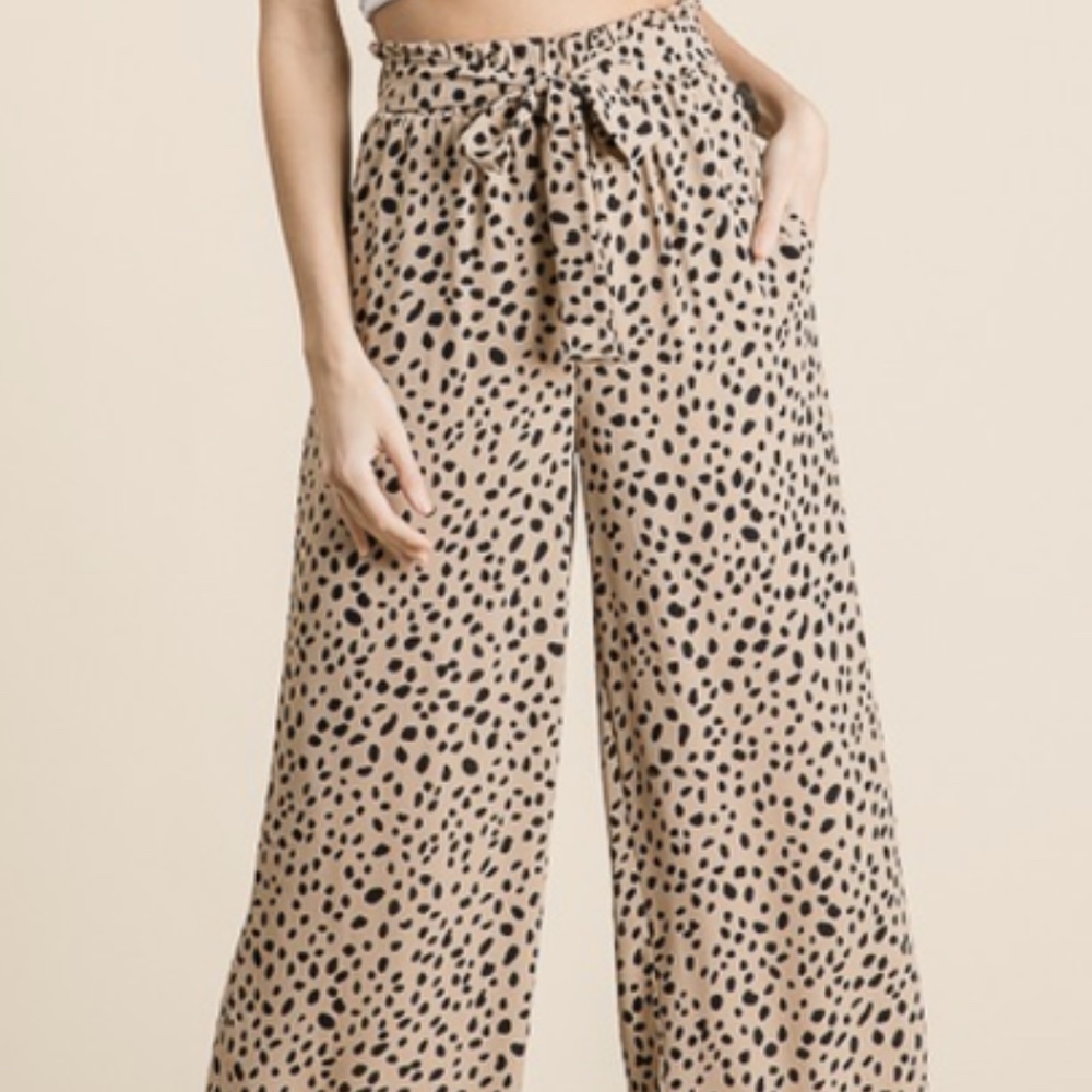VANILLA BAY TAUPE LEOPARD PRINT PANTS (MED & LG)